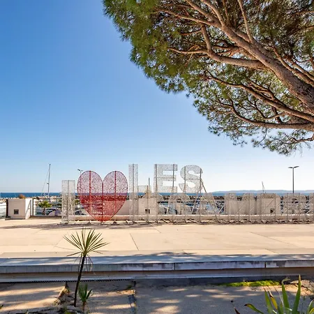 Сasa de vacaciones Les Vallons De La Gaillarde 1 By Interhome