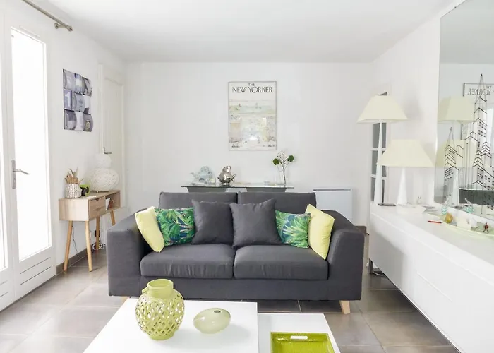 Les Vallons De La Gaillarde 1 By Interhome * Saint Aygulf