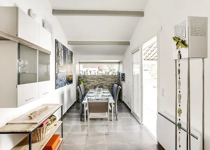 Сasa de vacaciones Les Vallons De La Gaillarde 1 By Interhome *